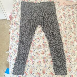 Grey Leopard Print Leggings